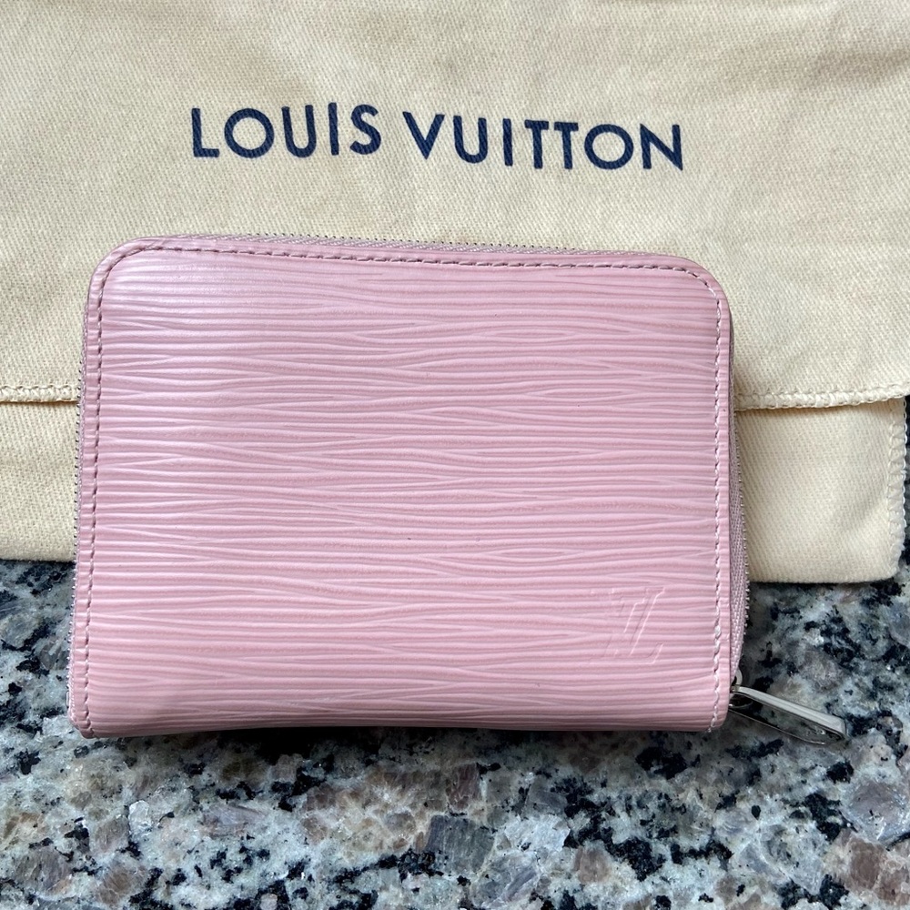 Authentic LV Zippy Coin Purse in Epi Leather